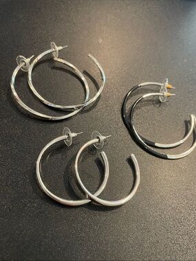 Silvertone Hoop 3 Earrings Set - Classic Women's Jewelry B23